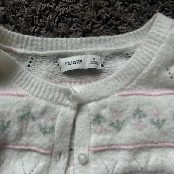 Hollister Floral Cardigan - Picture 2 of 4